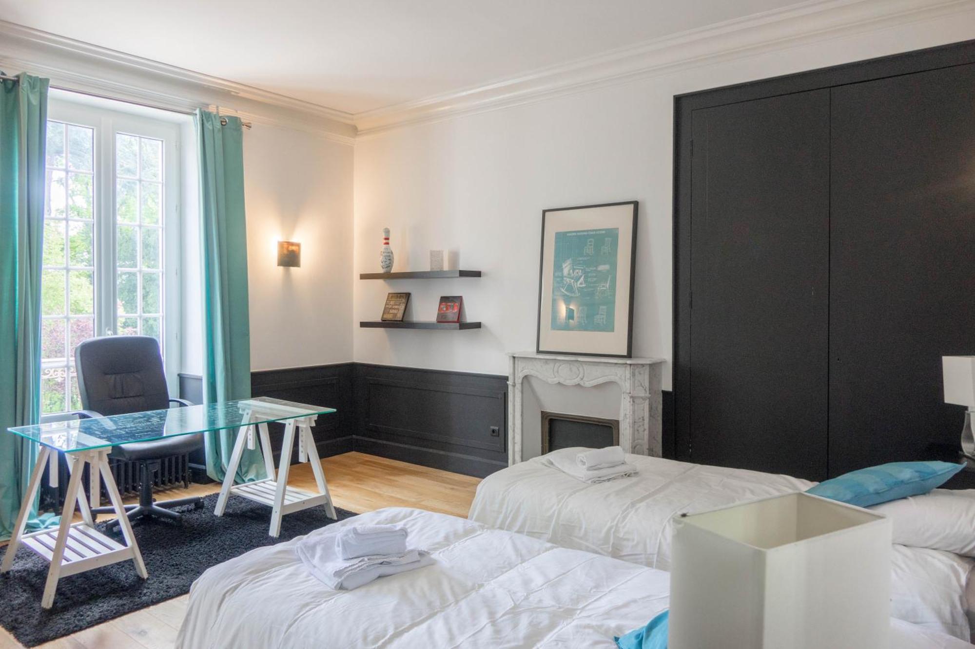Maison Chaleureuse De 4 A 12 Personnes Neuville-aux-Bois Екстер'єр фото