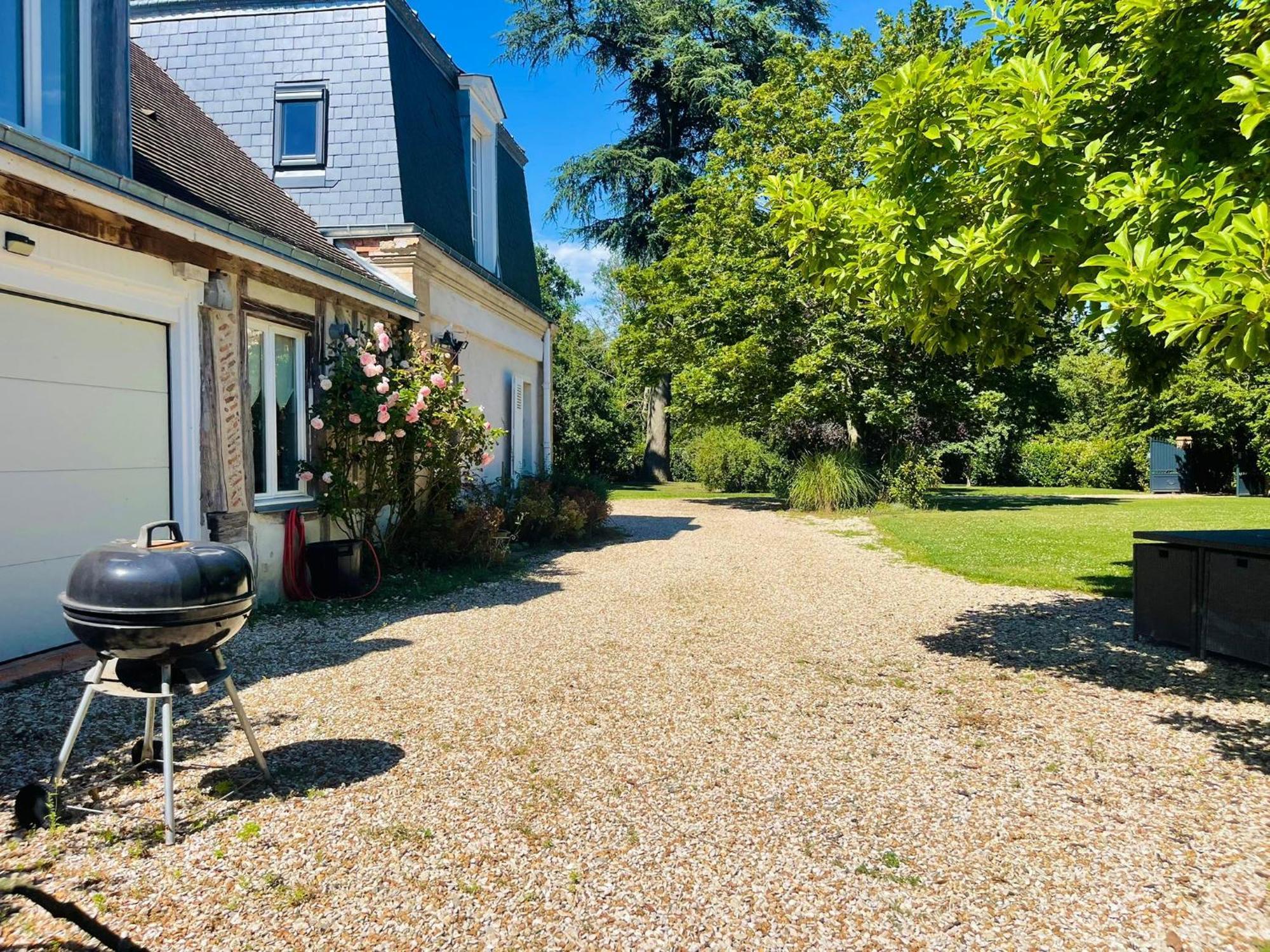 Maison Chaleureuse De 4 A 12 Personnes Neuville-aux-Bois Екстер'єр фото